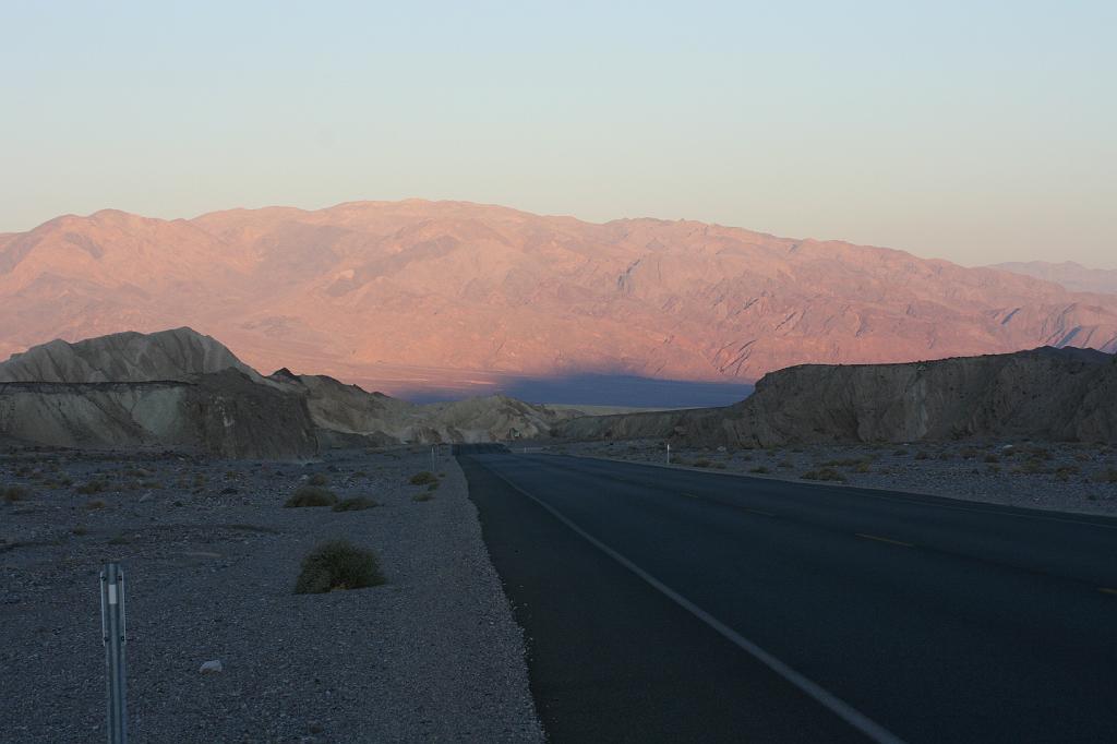 20081022 death valley 029.jpg - Death Valley - Sunrise near Zabriskie Point